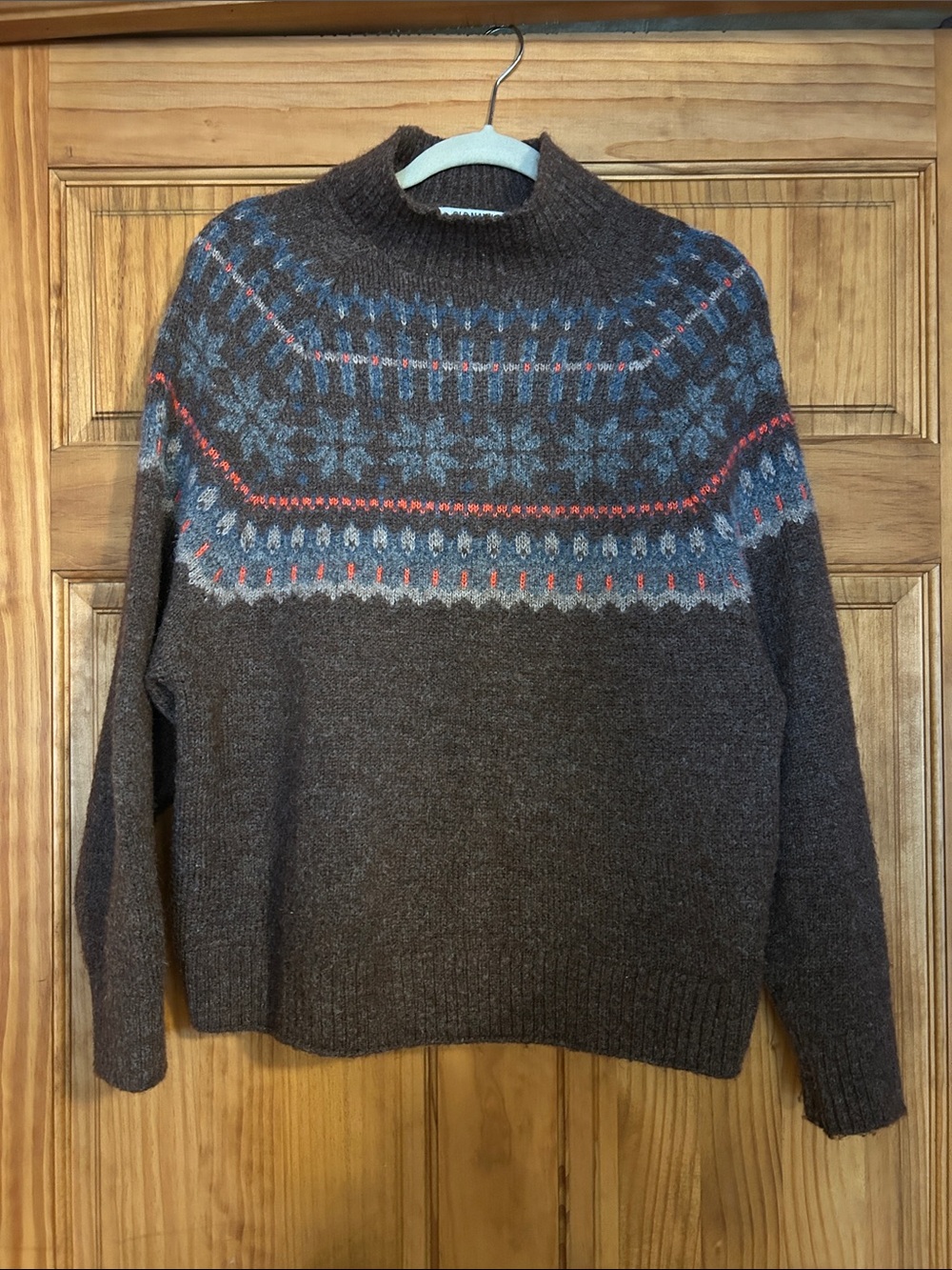 Old Navy Patterned Mock Neck Sweater in Brown - L